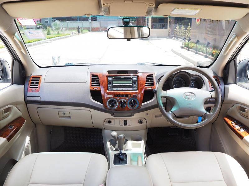 TOYOTA HILUX VIGO 2005