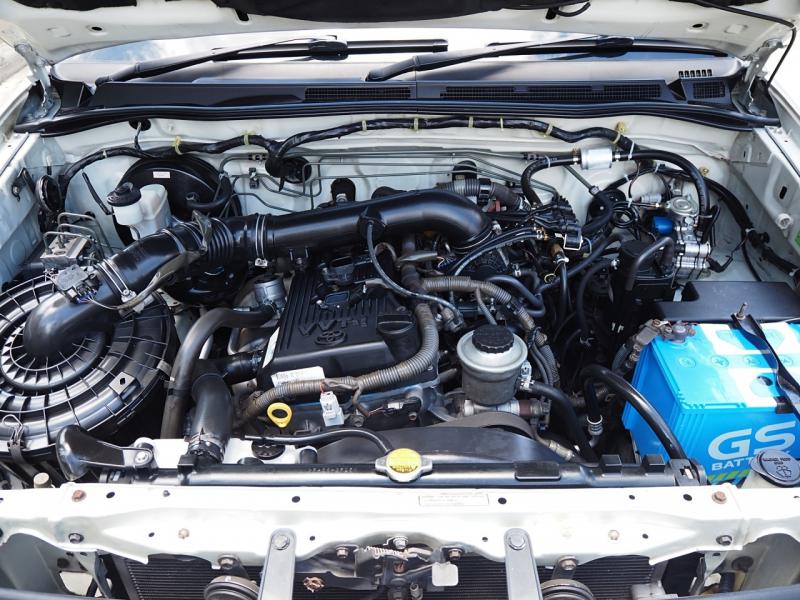 TOYOTA HILUX VIGO 2005