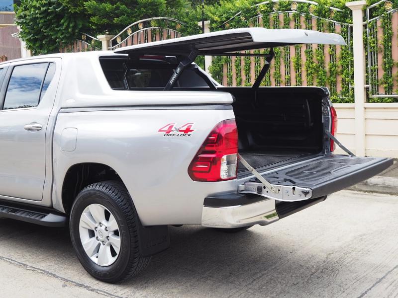 TOYOTA HILUX REVO 2017