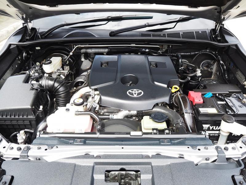TOYOTA HILUX REVO 2017