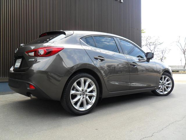 MAZDA Mazda3 2016