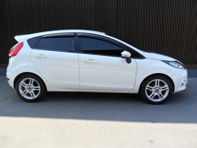 FORD Fiesta 2011