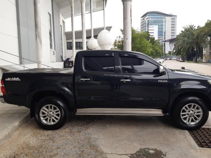 TOYOTA Toyota Hilux Vigo 2. 2012