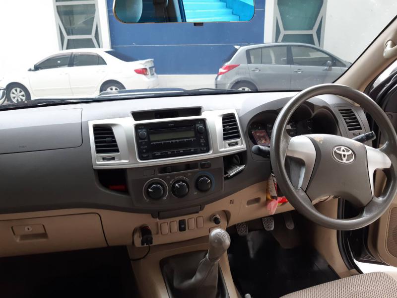 TOYOTA Toyota Hilux Vigo 2. 2012