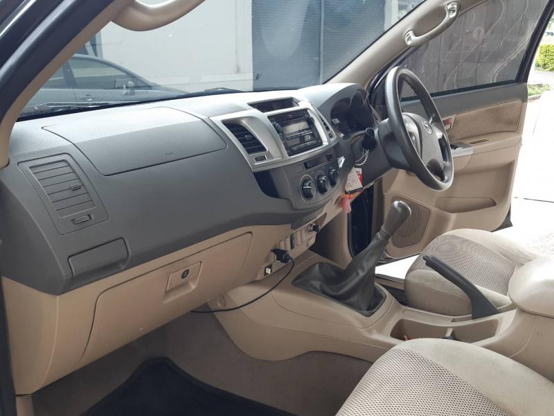 TOYOTA Toyota Hilux Vigo 2. 2012