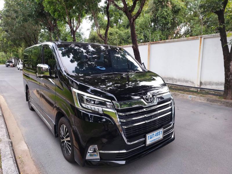 TOYOTA majesty 2020