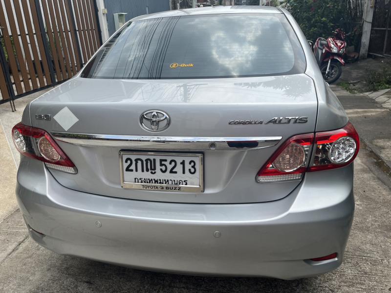 TOYOTA 1.8 E 2013