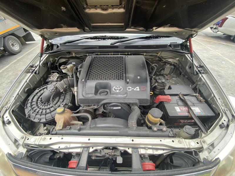 TOYOTA Fortuner 2005