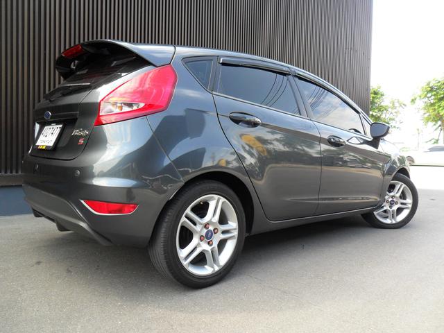 FORD Fiesta 2013