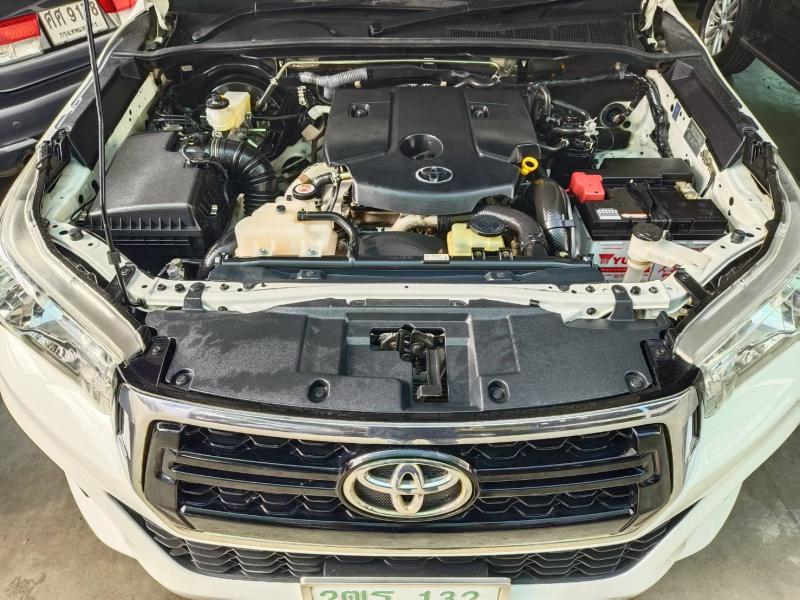 TOYOTA Revo 2.4 Entry Smar 2019