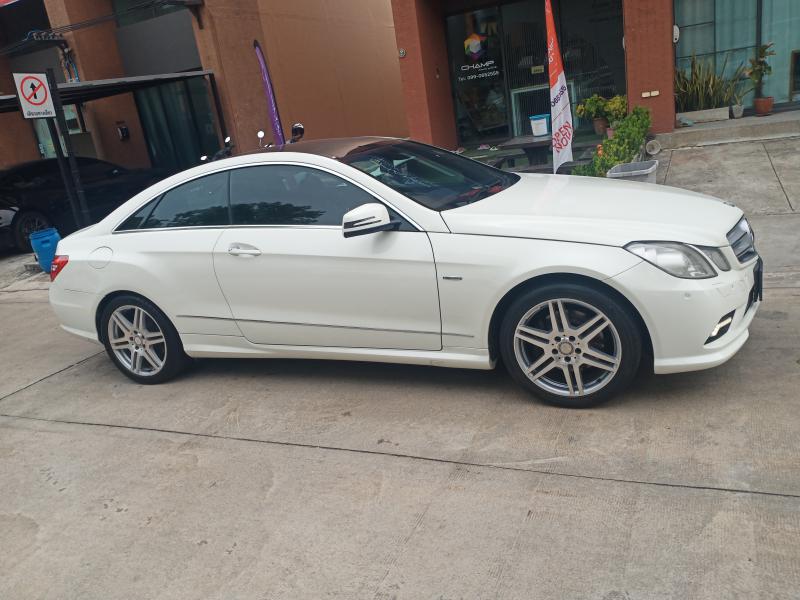 BENZ E250 coupe 2011