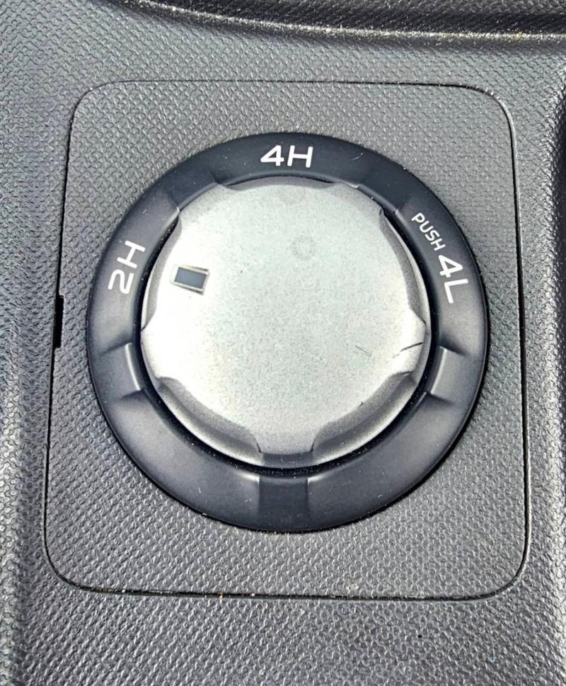 ISUZU V-CROSS 2012