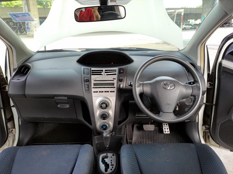 TOYOTA Yaris 2007