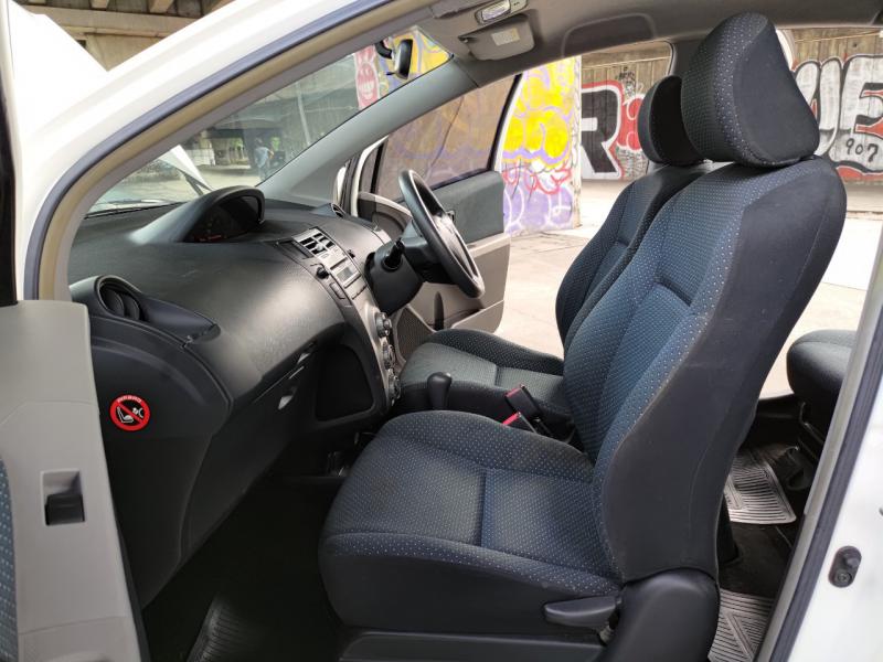 TOYOTA Yaris 2007