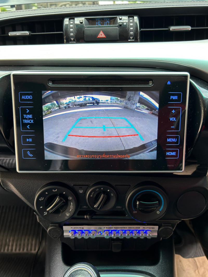 TOYOTA Hilux REVO 2019
