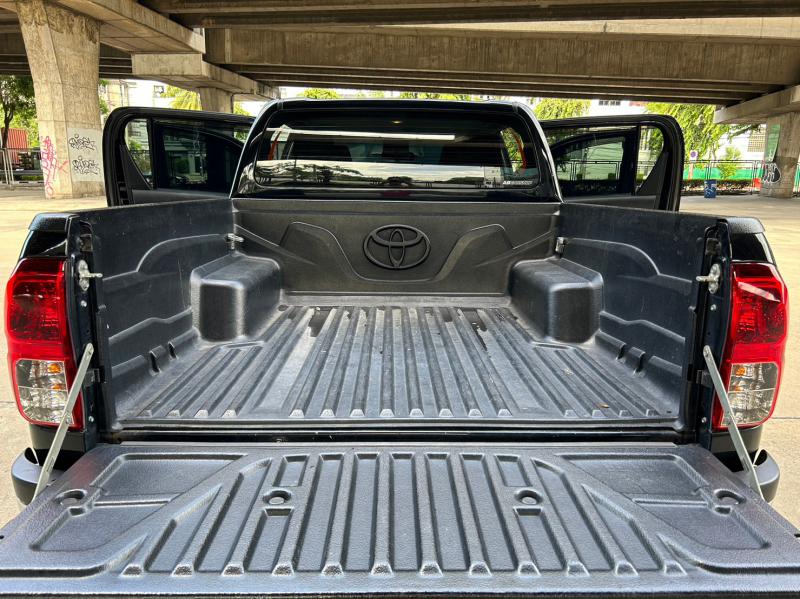 TOYOTA Hilux REVO 2019
