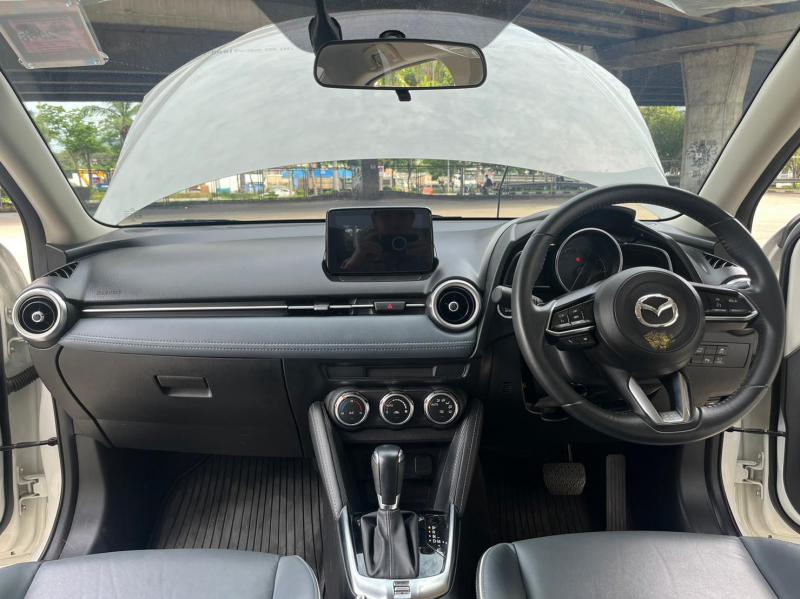 MAZDA 2 2020