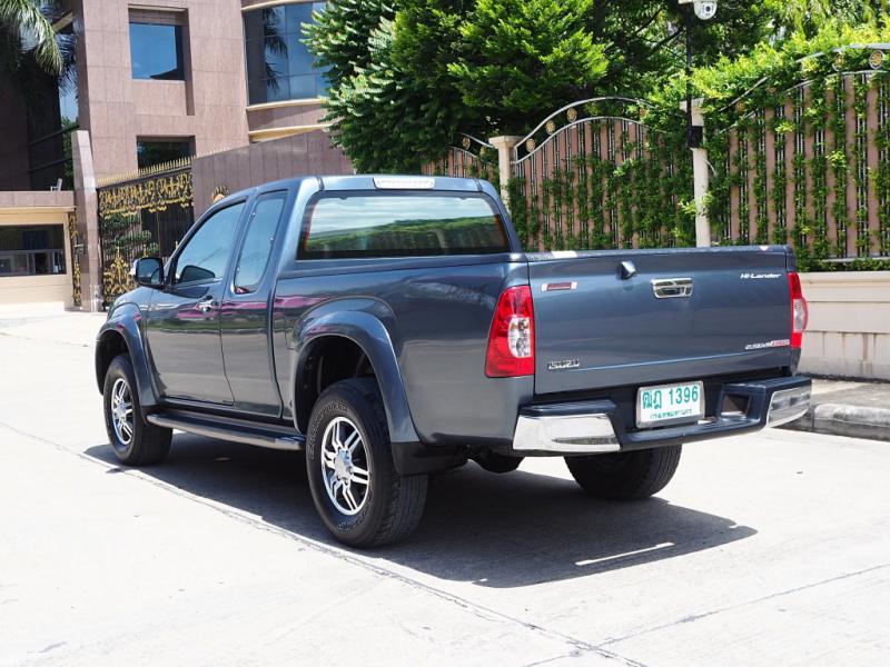 ISUZU D-MAX 2011