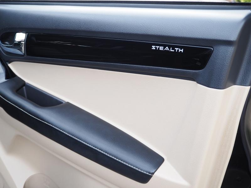 ISUZU V-CROSS 2020