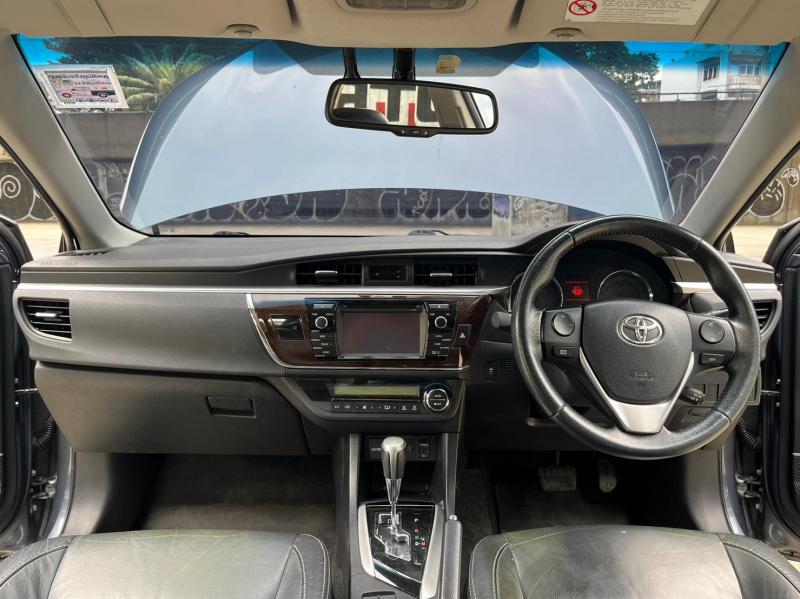 TOYOTA ALTIS 2014