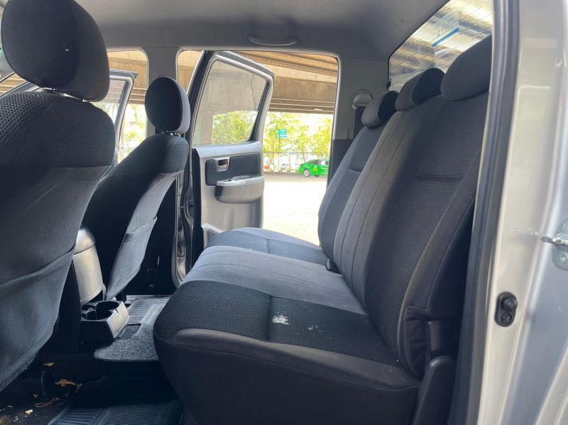 TOYOTA Hilux VIGO 2015