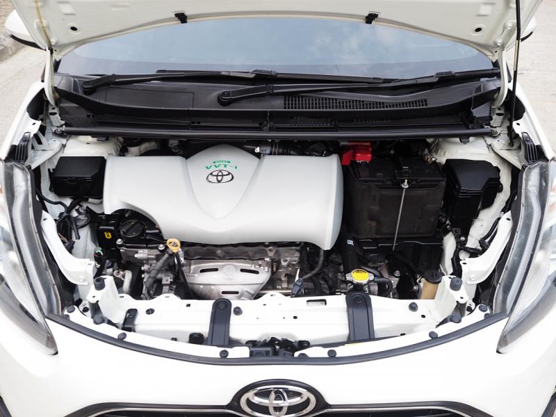 TOYOTA sienta 2017