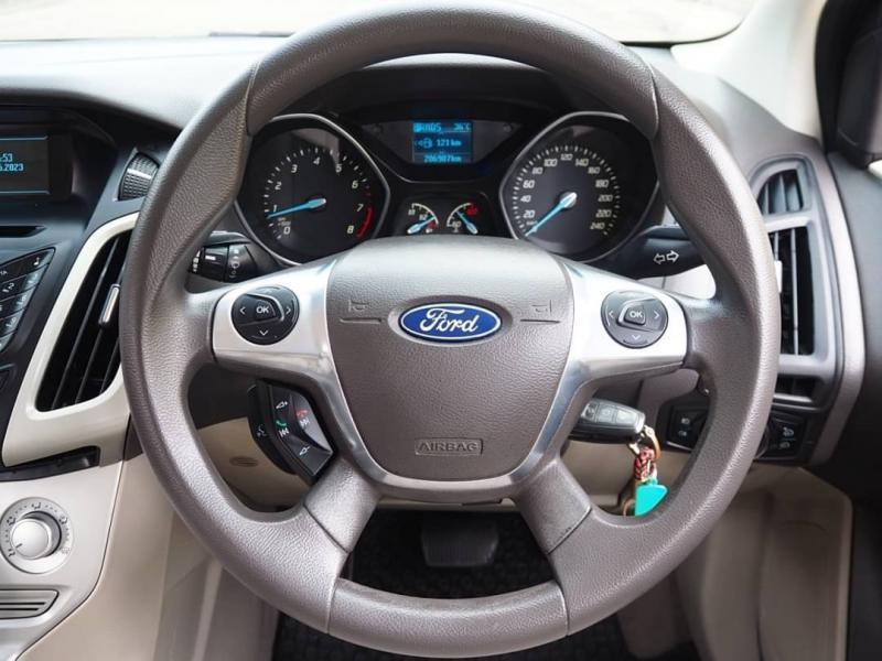 FORD FOCUS 1.6 TREND 2012