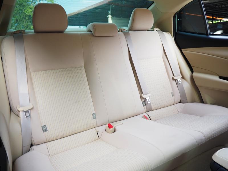 TOYOTA yaris 2018