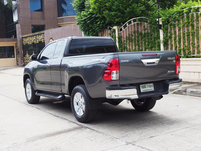 TOYOTA HILUX REVO SMART 2016