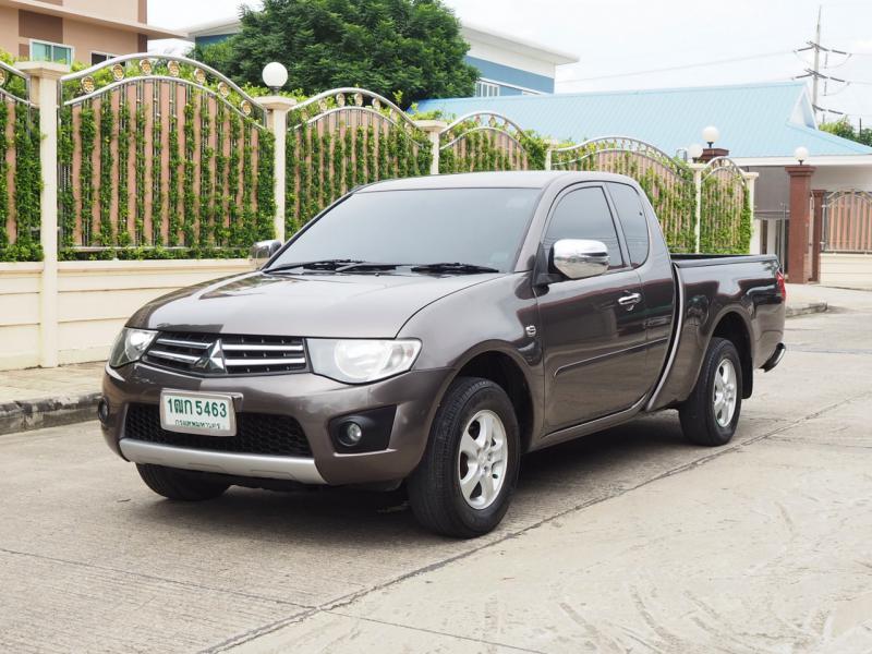 MITSUBISHI TRITON 2013