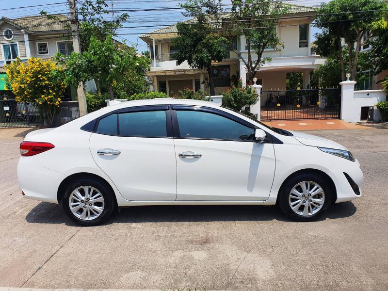 TOYOTA ํYaris Ativ 2017