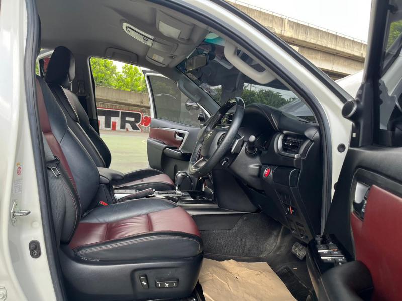 TOYOTA FORTUNER 2022