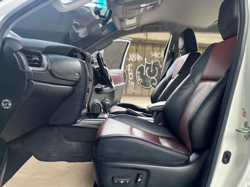 TOYOTA FORTUNER 2022
