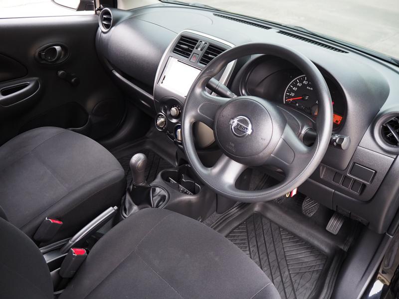 NISSAN MARCH 2017