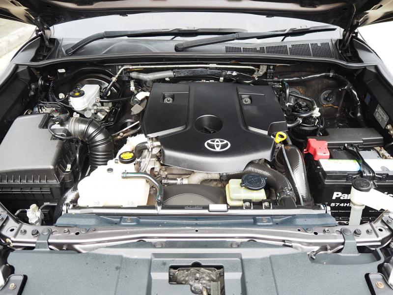 TOYOTA HILUX REV0 2016