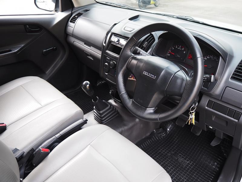ISUZU D-MAX 2015