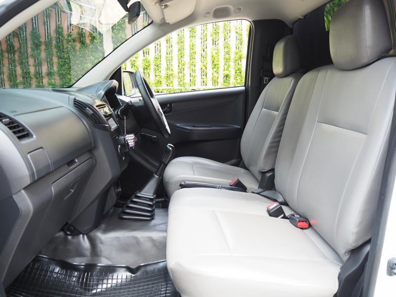 ISUZU D-MAX 2015