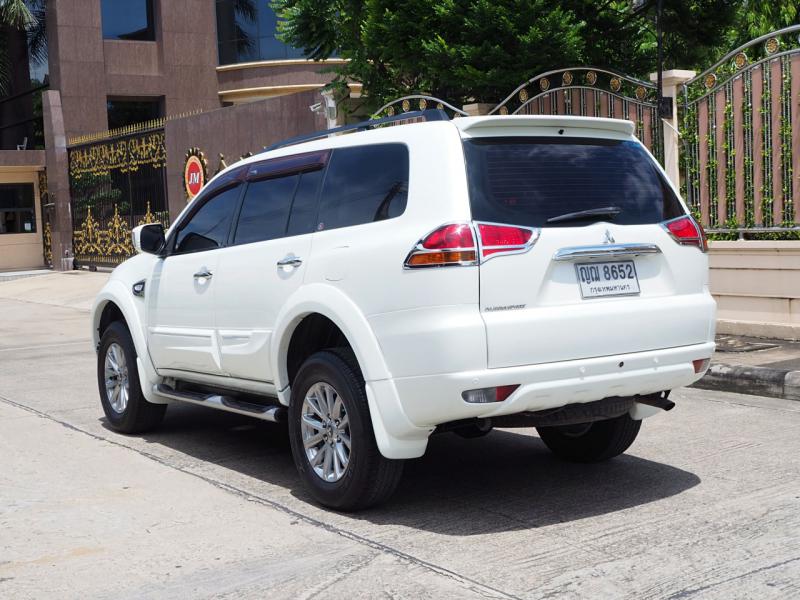 MITSUBISHI PAJERO SPORT 2011