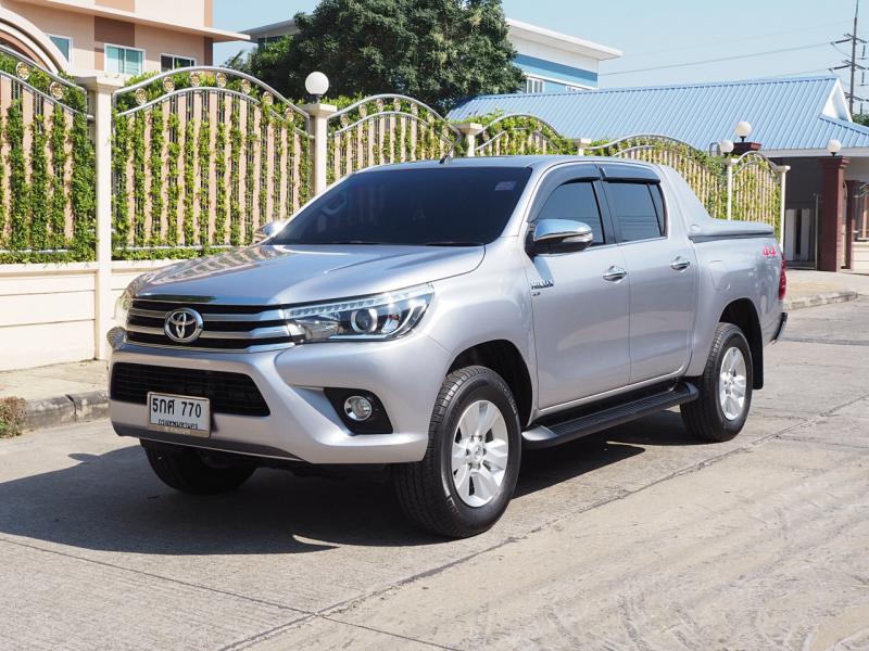 TOYOTA REVO 2017