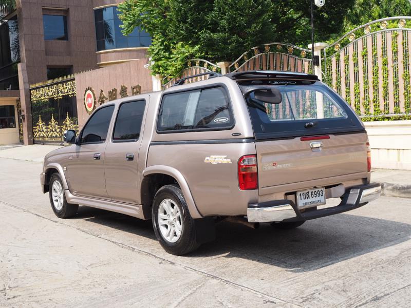 TOYOTA SPORT CRUISER 2004