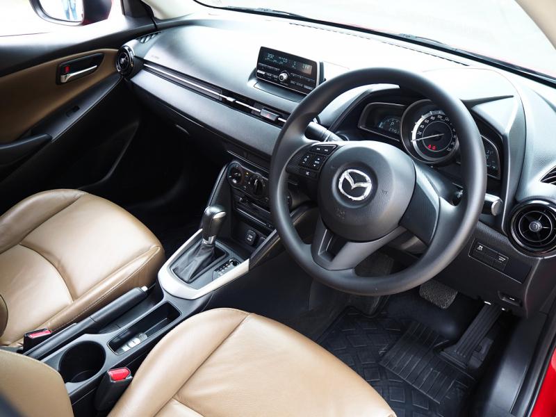 MAZDA 2 2016