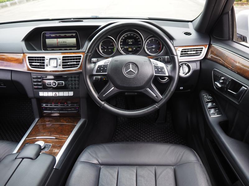 BENZ E300 2014