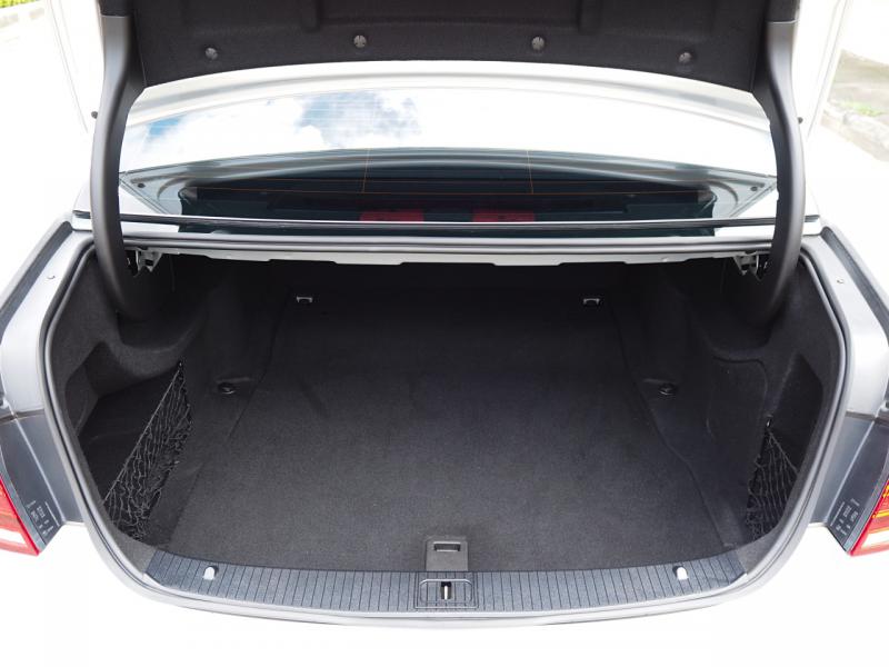 BENZ E300 2014