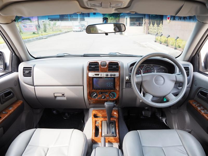 ISUZU ADVENTURE 2004