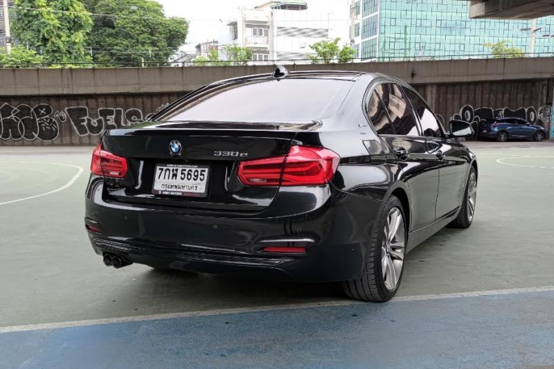 BMW 330e 2018