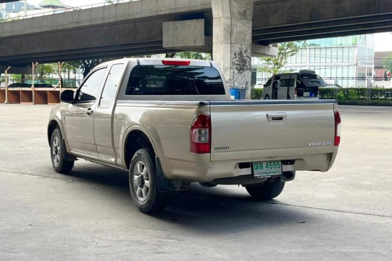 ISUZU D-MAX 2005