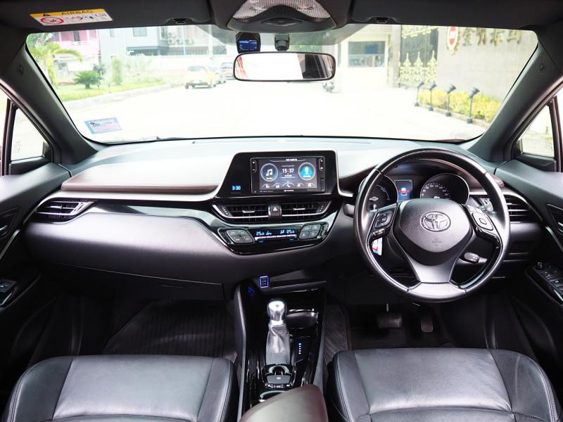 TOYOTA C-HR 2018