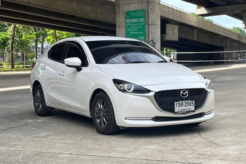 MAZDA 2 2020