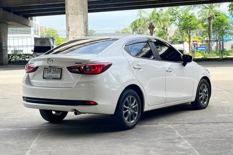 MAZDA 2 2020