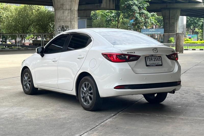 MAZDA 2 2020